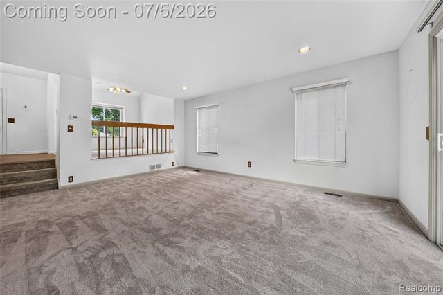 2305 Ellery Avenue, Waterford, MI 48327