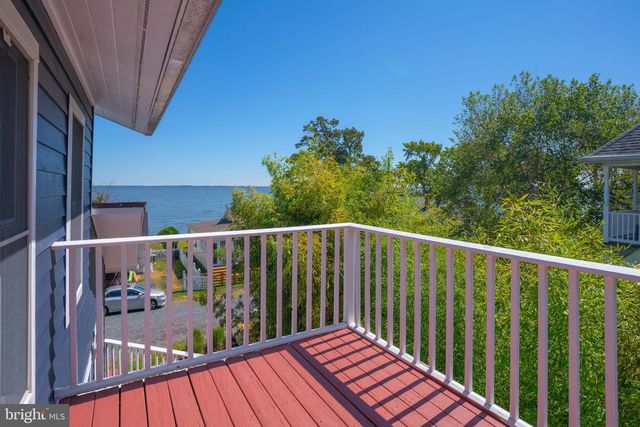 4734 OAK RD, Shady Side, MD 20764