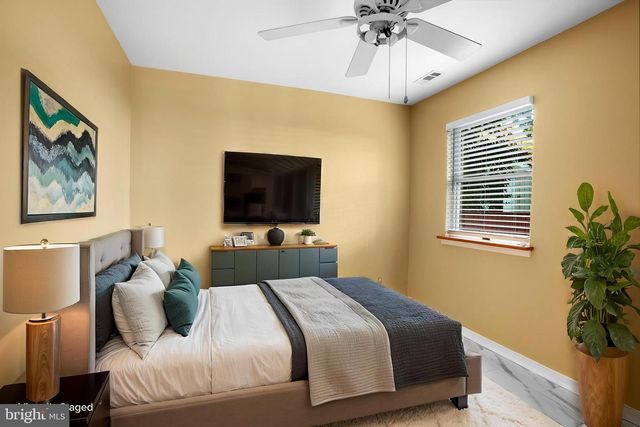 4734 OAK RD, Shady Side, MD 20764