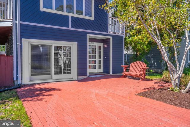 4734 OAK RD, Shady Side, MD 20764