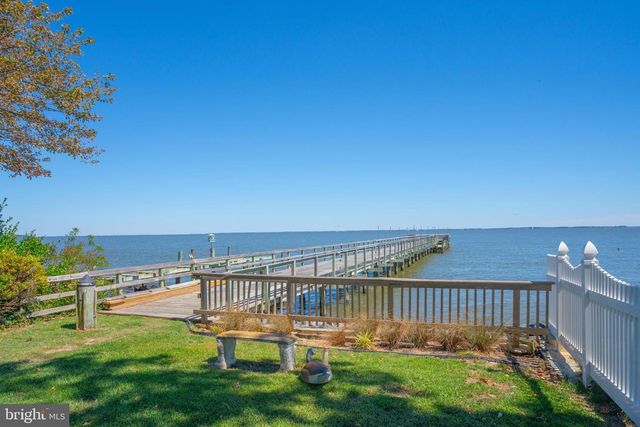 4734 OAK RD, Shady Side, MD 20764