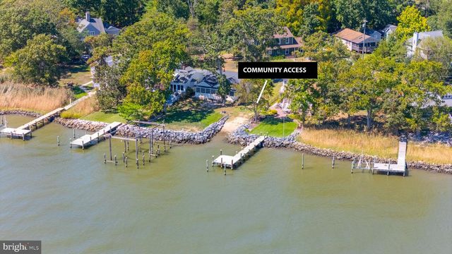 4734 OAK RD, Shady Side, MD 20764