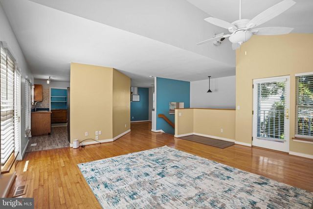 4734 OAK RD, Shady Side, MD 20764