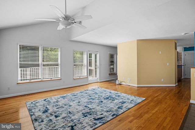 4734 OAK RD, Shady Side, MD 20764