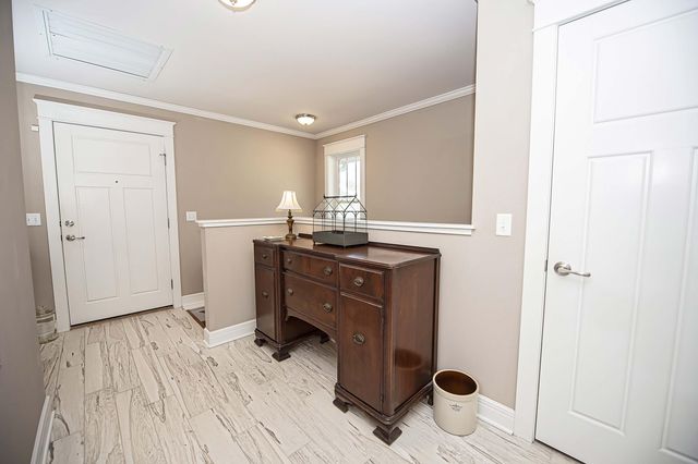 1319 E Monroe Street, Springfield, MO 65804