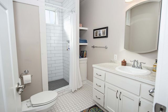 1319 E Monroe Street, Springfield, MO 65804