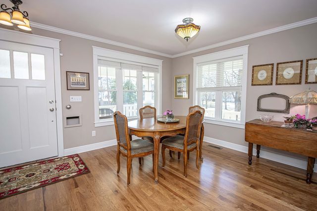 1319 E Monroe Street, Springfield, MO 65804