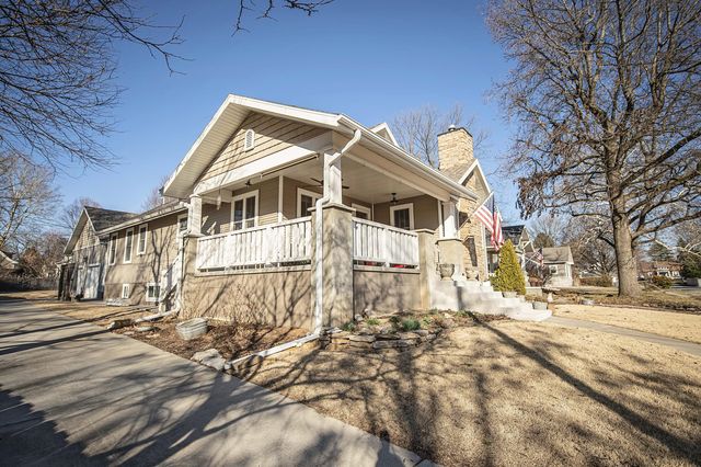 1319 E Monroe Street, Springfield, MO 65804