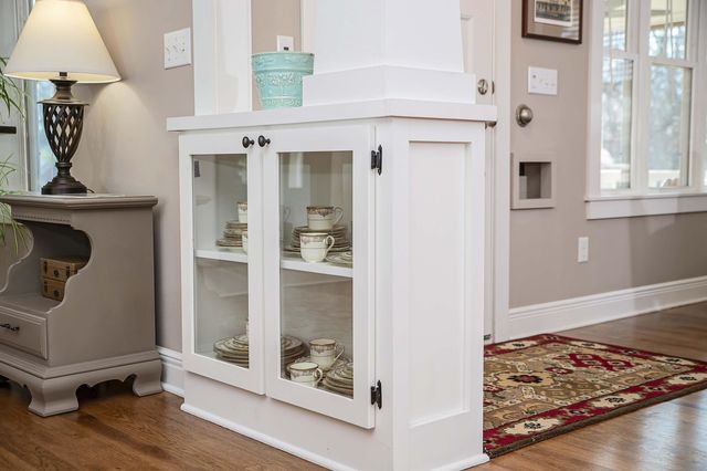 1319 E Monroe Street, Springfield, MO 65804