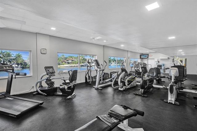 1051 HILLSBORO MILE 906E, Hillsboro Beach, FL 33062
