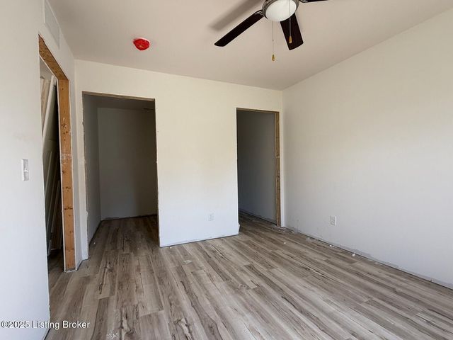 1608 Parkview Dr, Leitchfield, KY 42754