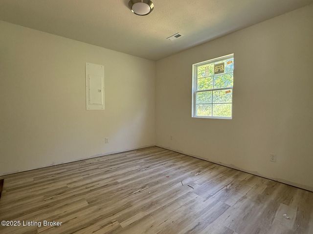 1608 Parkview Dr, Leitchfield, KY 42754