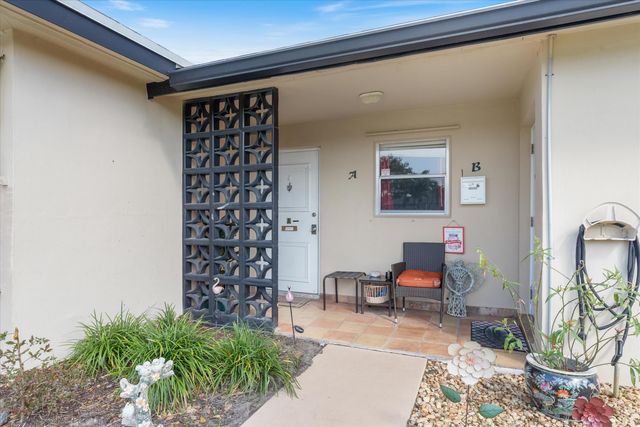 1022 Circle Drive A, Delray Beach, FL 33445