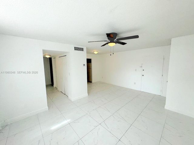 1805 W 56th St 202, Hialeah, FL 33012