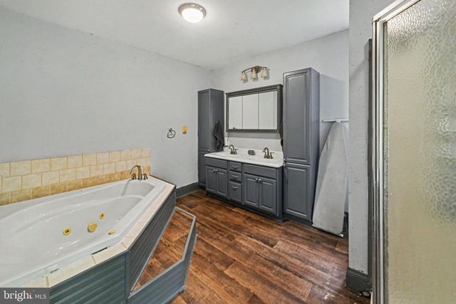 850 MYERSTOWN RD, Gardners, PA 17324