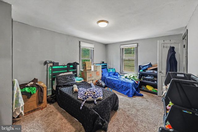 850 MYERSTOWN RD, Gardners, PA 17324