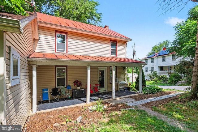 850 MYERSTOWN RD, Gardners, PA 17324