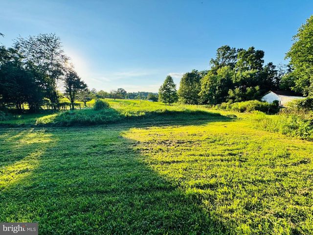 850 MYERSTOWN RD, Gardners, PA 17324