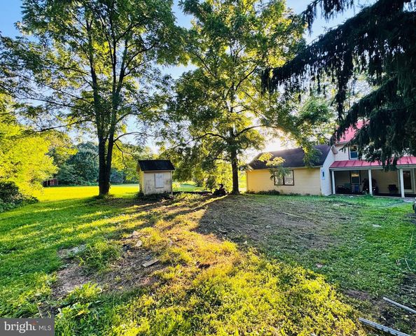 850 MYERSTOWN RD, Gardners, PA 17324