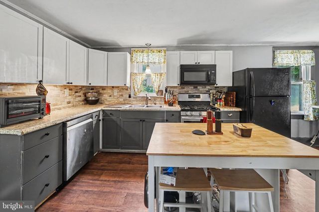 850 MYERSTOWN RD, Gardners, PA 17324