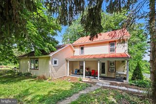 850 MYERSTOWN RD, Gardners, PA 17324