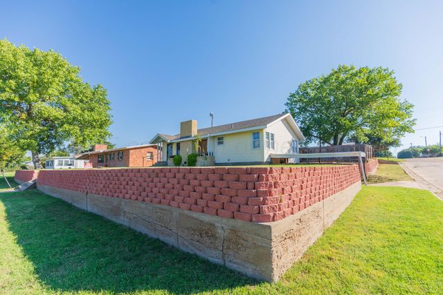 821 S Fifth Street, Canadian, TX 79014