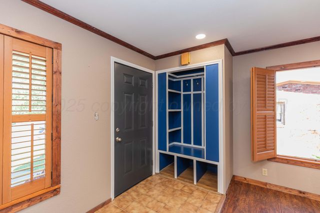 821 S Fifth Street, Canadian, TX 79014