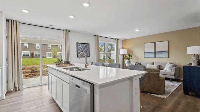475 Cressmoor Boulevard, Hobart, IN 46342