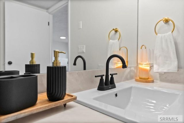 2659 Laguna Drive, Idaho Falls, ID 83404