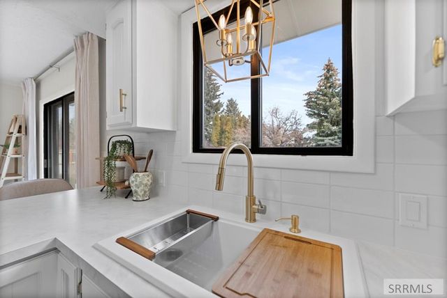 2659 Laguna Drive, Idaho Falls, ID 83404