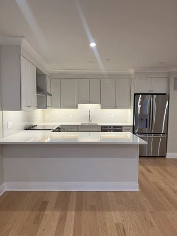 15 Yuill Circle 1, Boston, MA 02136