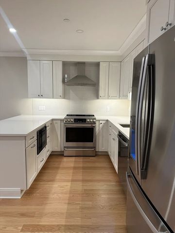 15 Yuill Circle 1, Boston, MA 02136