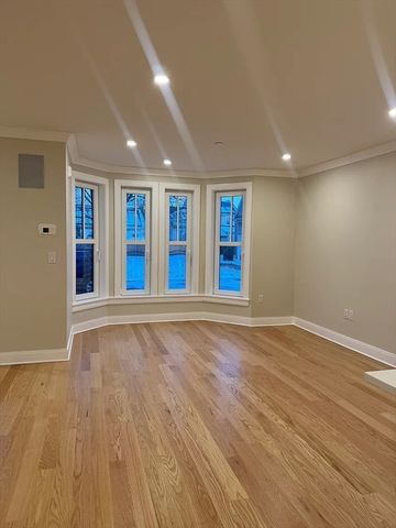 15 Yuill Circle 1, Boston, MA 02136