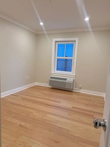 15 Yuill Circle 1, Boston, MA 02136