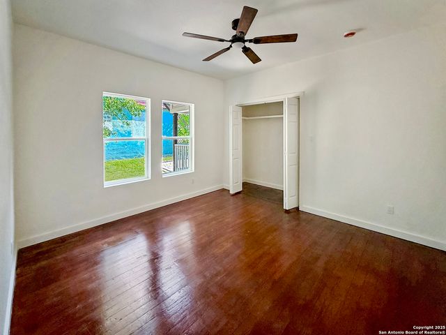 419 W Huisache, San Antonio, TX 78212