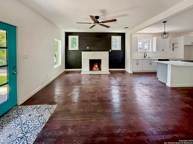 419 W Huisache, San Antonio, TX 78212