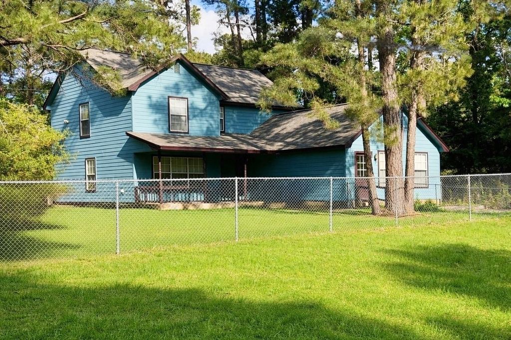 899 Fm-3186, Onalaska, TX 77360