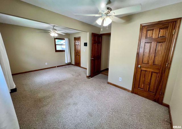 58 CHURCHILL Drive, Chatham, IL 62629