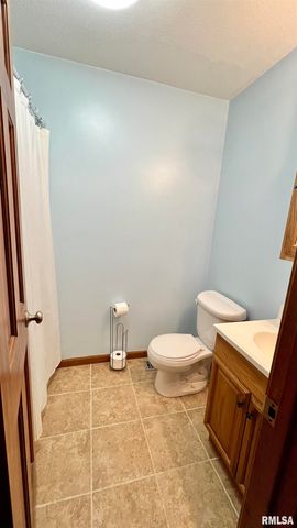 58 CHURCHILL Drive, Chatham, IL 62629