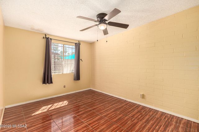 4163 S Queen Palm Drive, Tucson, AZ 85730