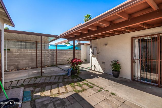 4163 S Queen Palm Drive, Tucson, AZ 85730