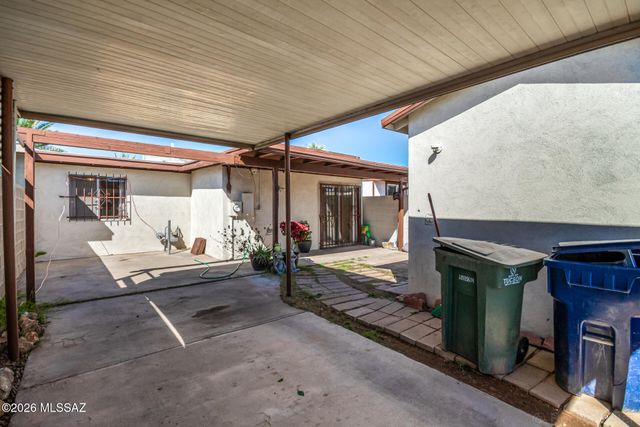 4163 S Queen Palm Drive, Tucson, AZ 85730