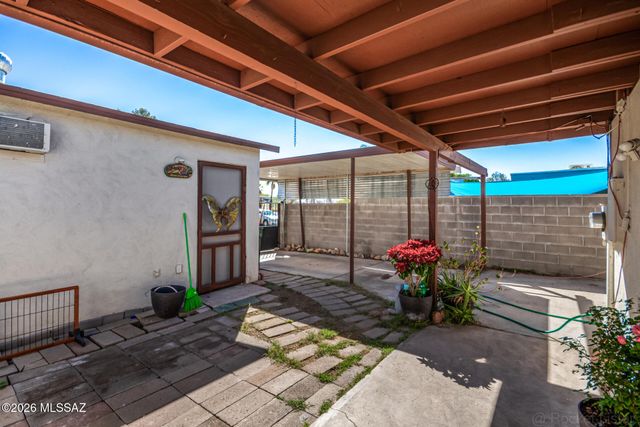 4163 S Queen Palm Drive, Tucson, AZ 85730