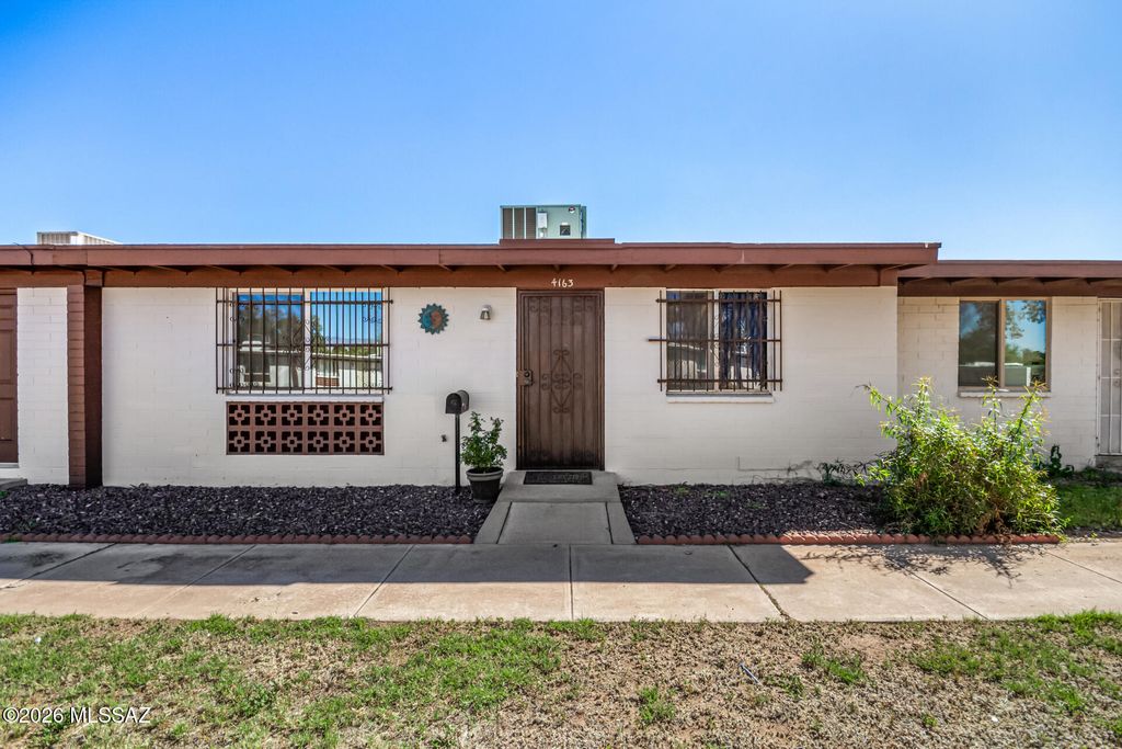 4163 S Queen Palm Drive, Tucson, AZ 85730