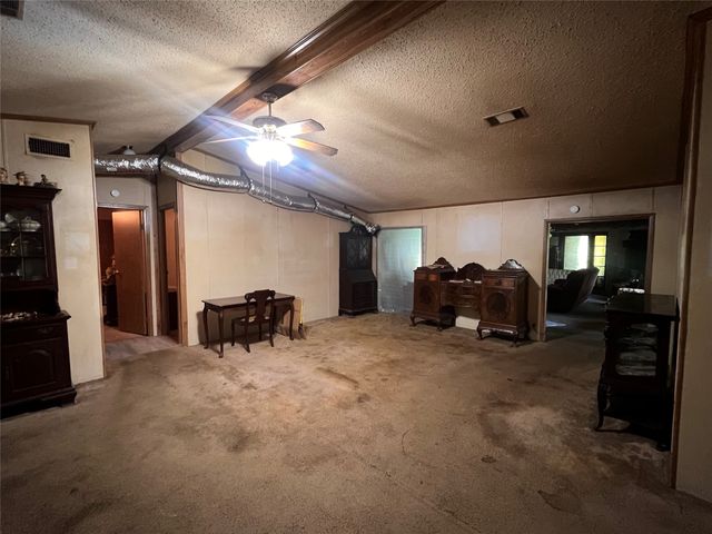 304 S Lafayette Street, Campbell, TX 75422
