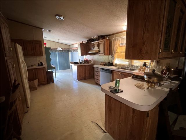 304 S Lafayette Street, Campbell, TX 75422