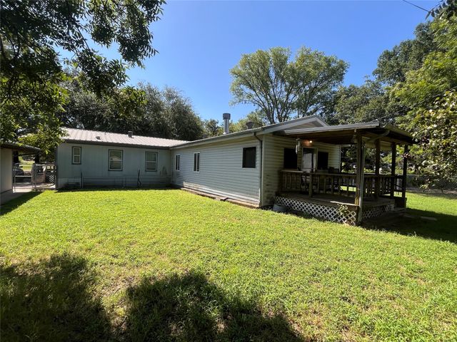 304 S Lafayette Street, Campbell, TX 75422