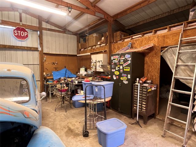 304 S Lafayette Street, Campbell, TX 75422