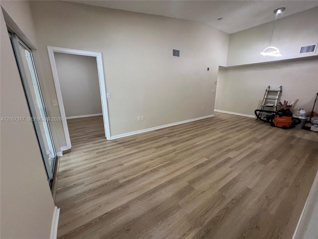 3261 Sabal Palm Manor 202, Davie, FL 33024