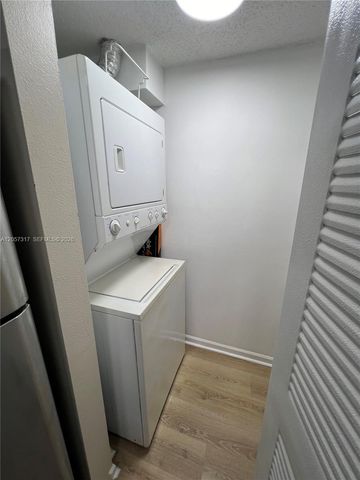 3261 Sabal Palm Manor 202, Davie, FL 33024